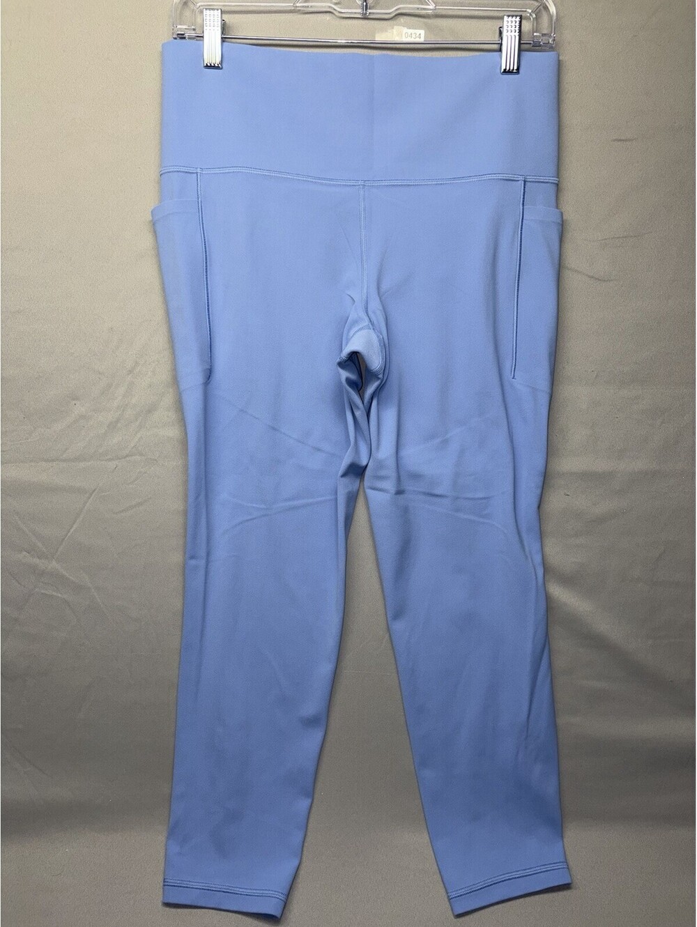 Athleta Salutation Stash 7/8 Tight Legging Womens Large Light Blue Stretch Yoga